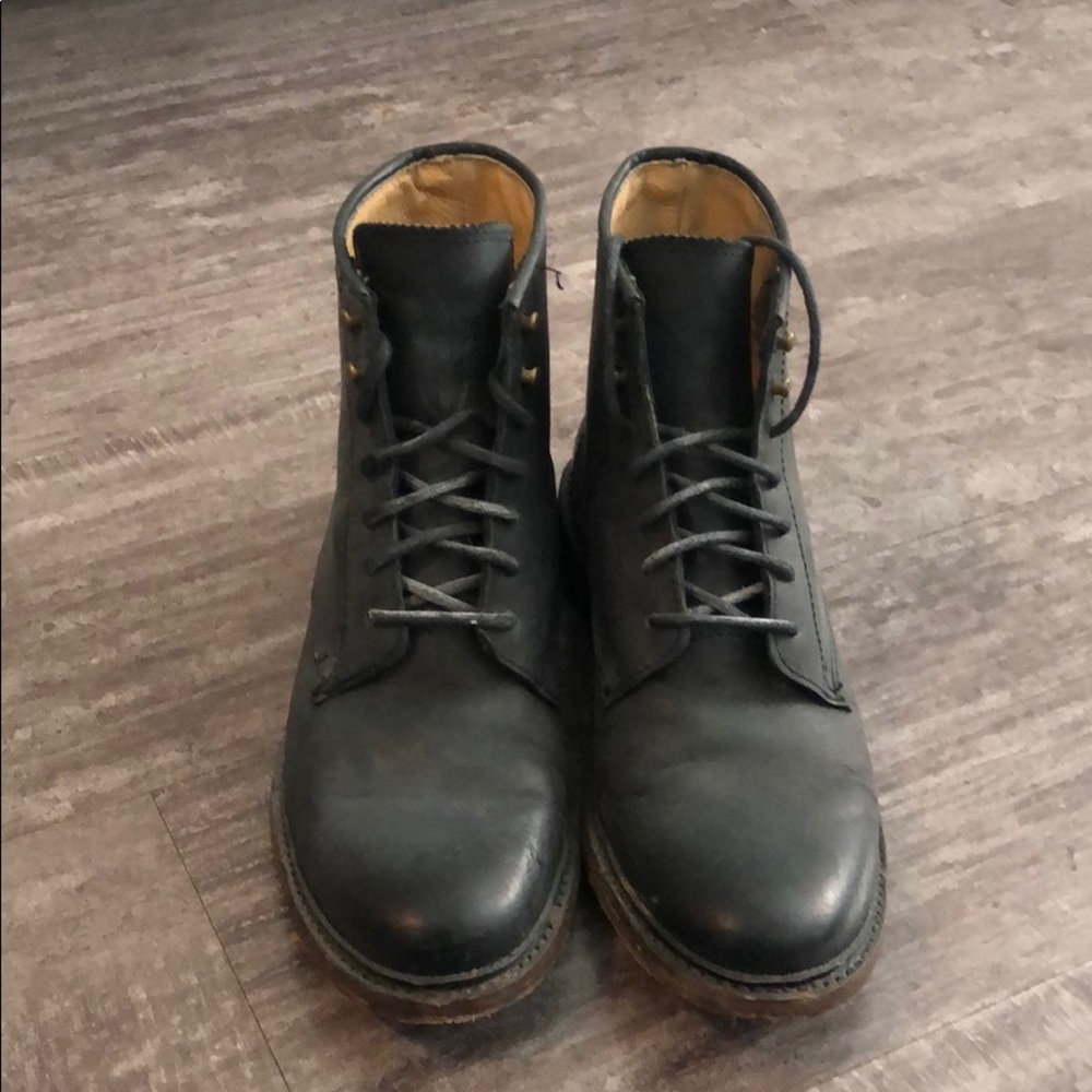Frye boot